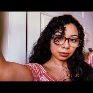 Meet your Posher, Jocelyn